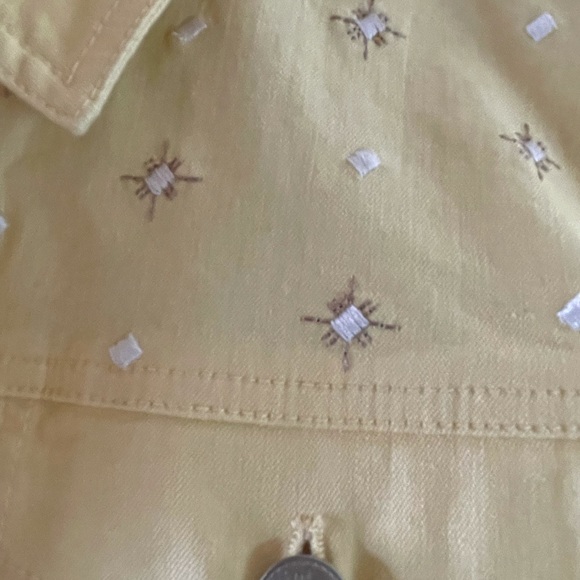 D&company yellow jean jacket - Picture 3 of 6